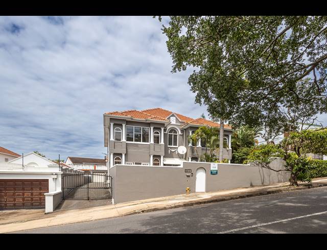2 BEDROOM APARTMENT FOR SALE IN ESSENWOOD